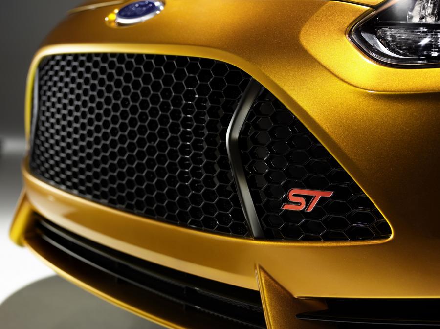  Ford Focus ST 2010 года  (фото 10 из 46)